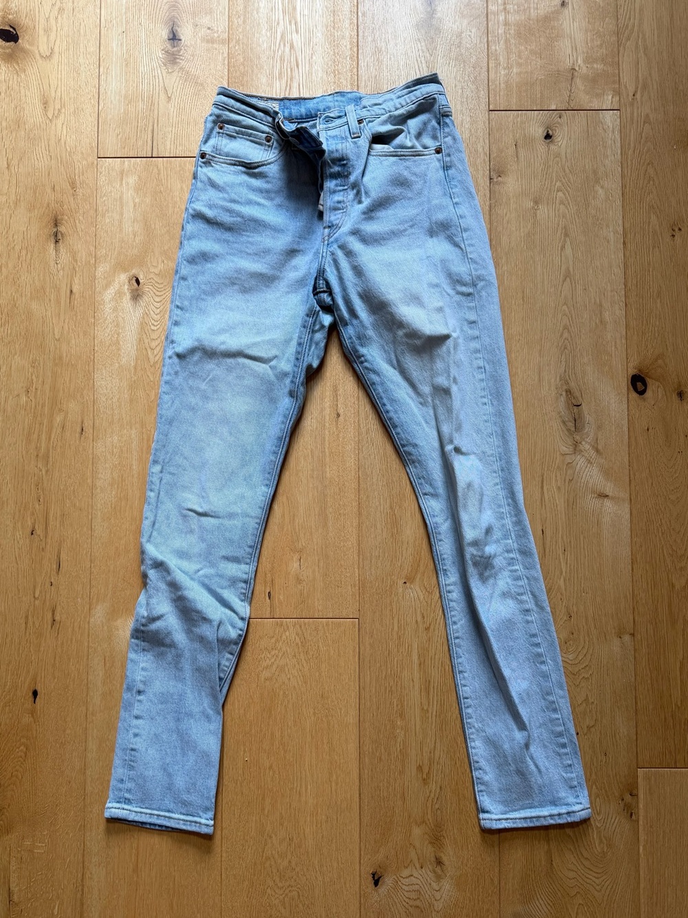 Levi's Light Blue Women's Tall Straight Leg Jeans 26W 32L